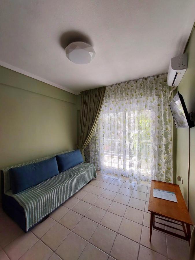 Orange Tree Apartment 아스프로발타 외부 사진